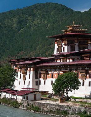 Holiday Package for Bhutan, Holiday Package Bhutan, Bhutan Holidays, Bhutan Tours, Bhutan Tour